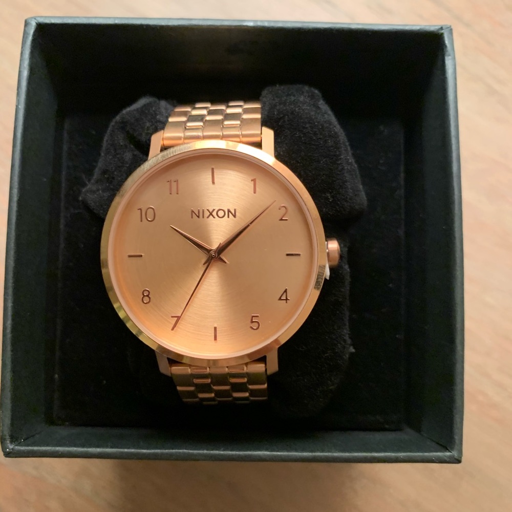 Nixon watch